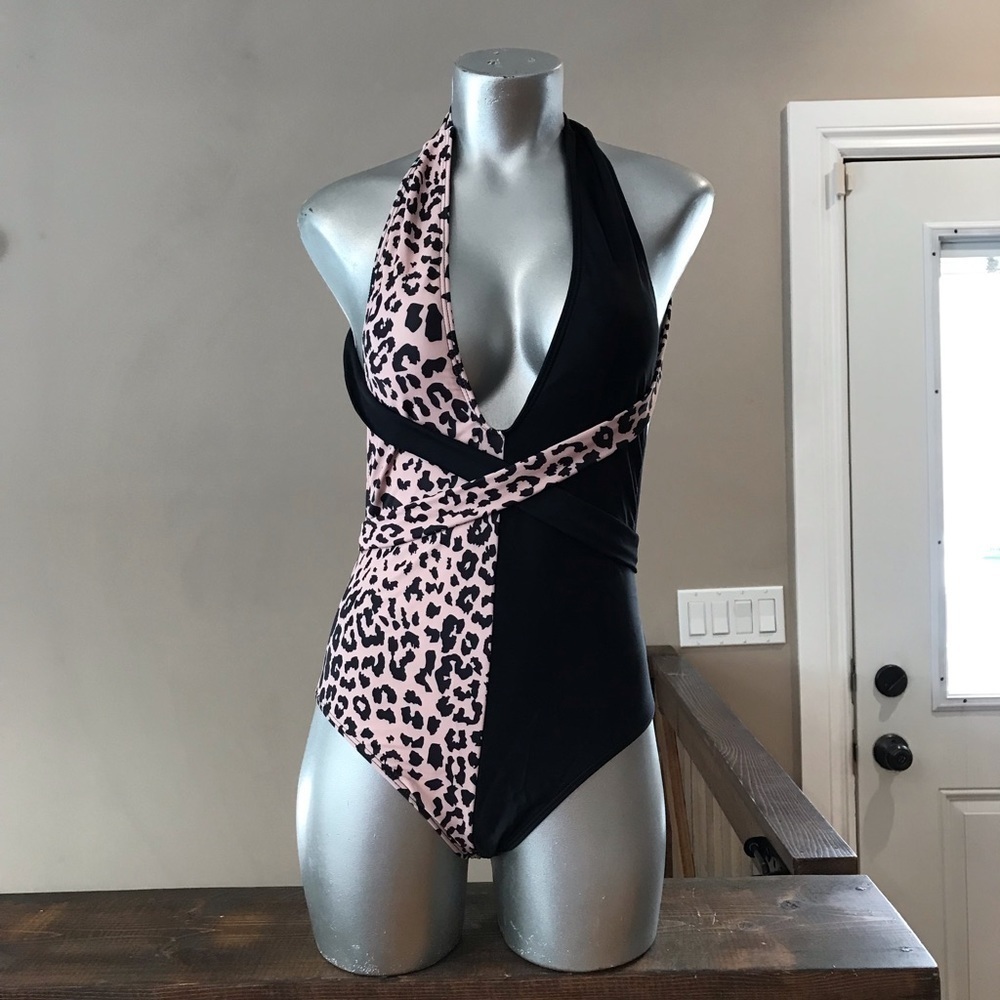 New Swimsuit - Picture 4 of 12
